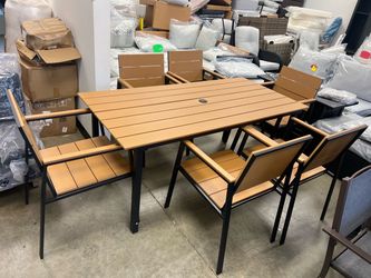 new，7 pieces outdoor dining set( already assembled