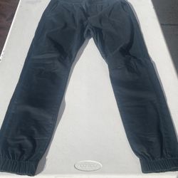 Men’s Pants & Joggers 