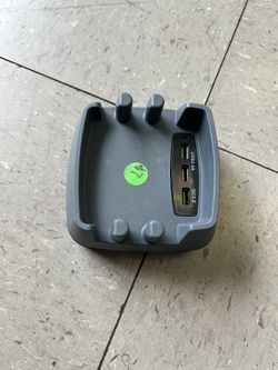 USB charging station