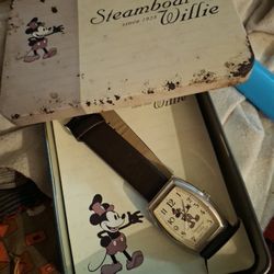 2004 FOSSIL Steamboat Willie Watch