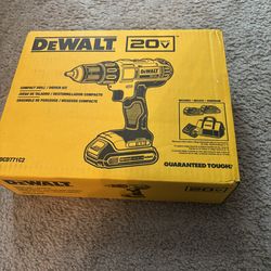 Dewalt Cordless drill driver model DCD771C2 with battery