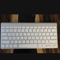 Apple Wireless Keyboard 