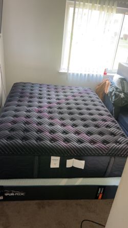 Queen bed