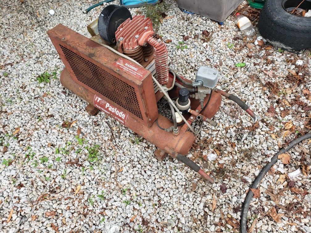 Air compressor