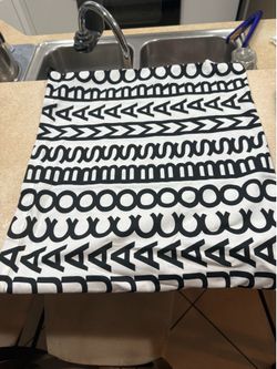 Marc Jacob’s Tote Bag - Never used. Includes insert I bought for it