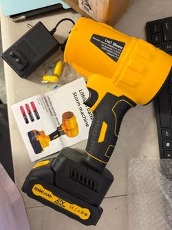 Cordless Turbo Leaf Blower With Brushless Motor, 21V