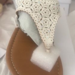 Sandals Women’s Size 5