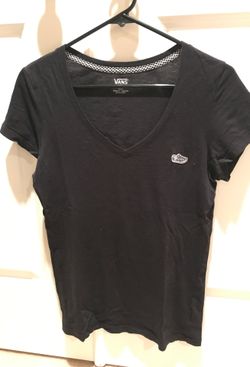 VANS girls v-neck tshirts