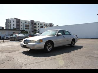 2000 Lincoln Town Car