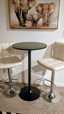 Nice adjustable bar stools
