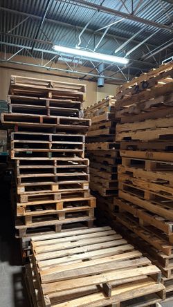 180 Pallets for sale $125