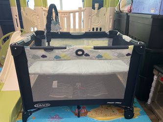 Graco Pack 'n Play Playard with Mobile