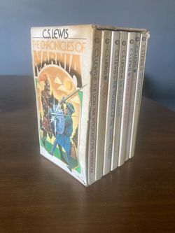 Chronicles of Narnia paperback