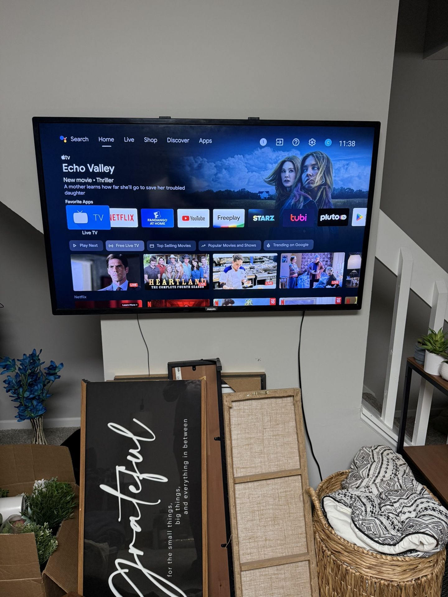 Philips 50” Smart Tv 4K W/ Remote 