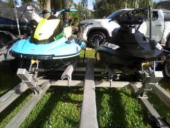 2023 Yamaha Jet Blaster Jet Ski Only 40 Hours. Title, New Battery, New Spark Plugs , Fresh Oil, Cover, Aluminum Trailer. Ready To Have Fun On The Wate