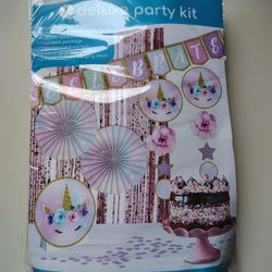 Mystic Unicorn Themed Deluxe Party Kit 8 Piece