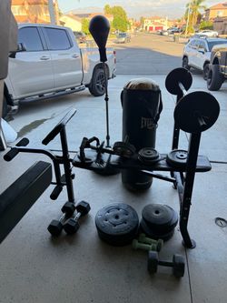 Home Gym Set with Bench, Weights & Everlast Bag