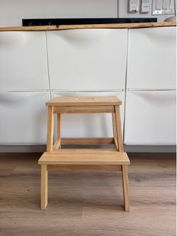 Wood step stool