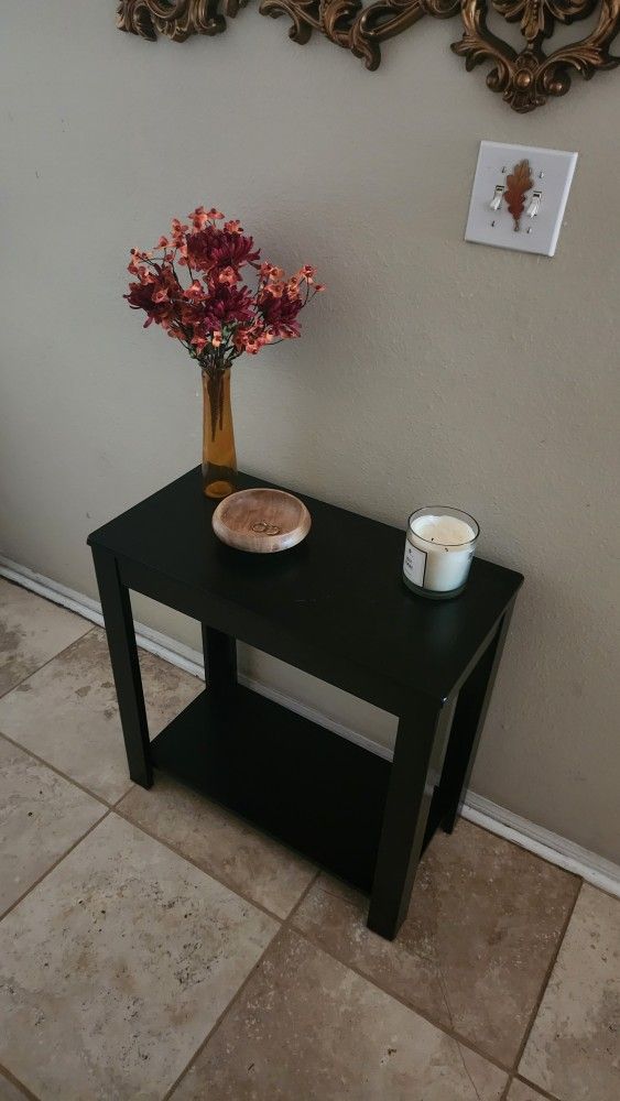 Black side table