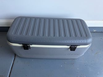 Igloo Cooler