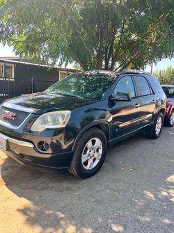 2010 gmc Acadia la bendo pa partes toda completa