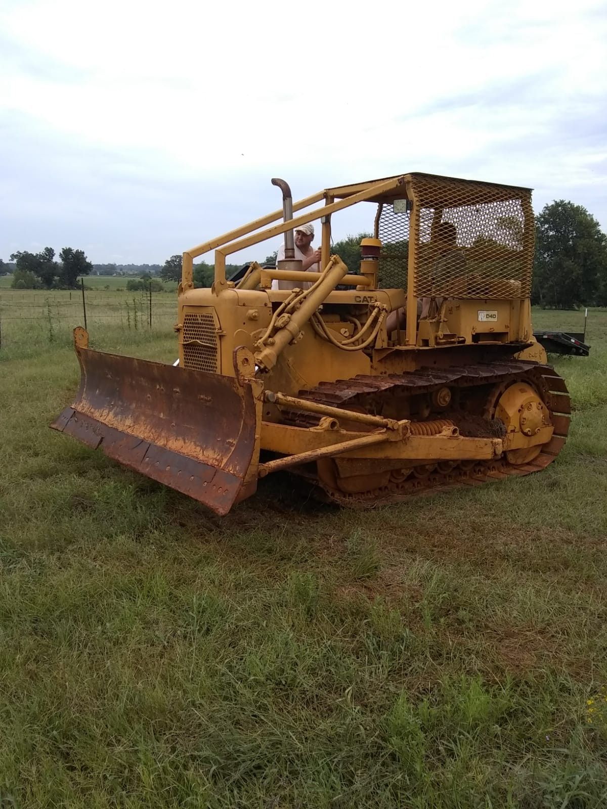 Cat d4d dozer bulldozer