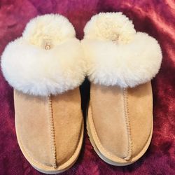 UGG Disquette Platform Clog - Kids  Size 3- Chestnut