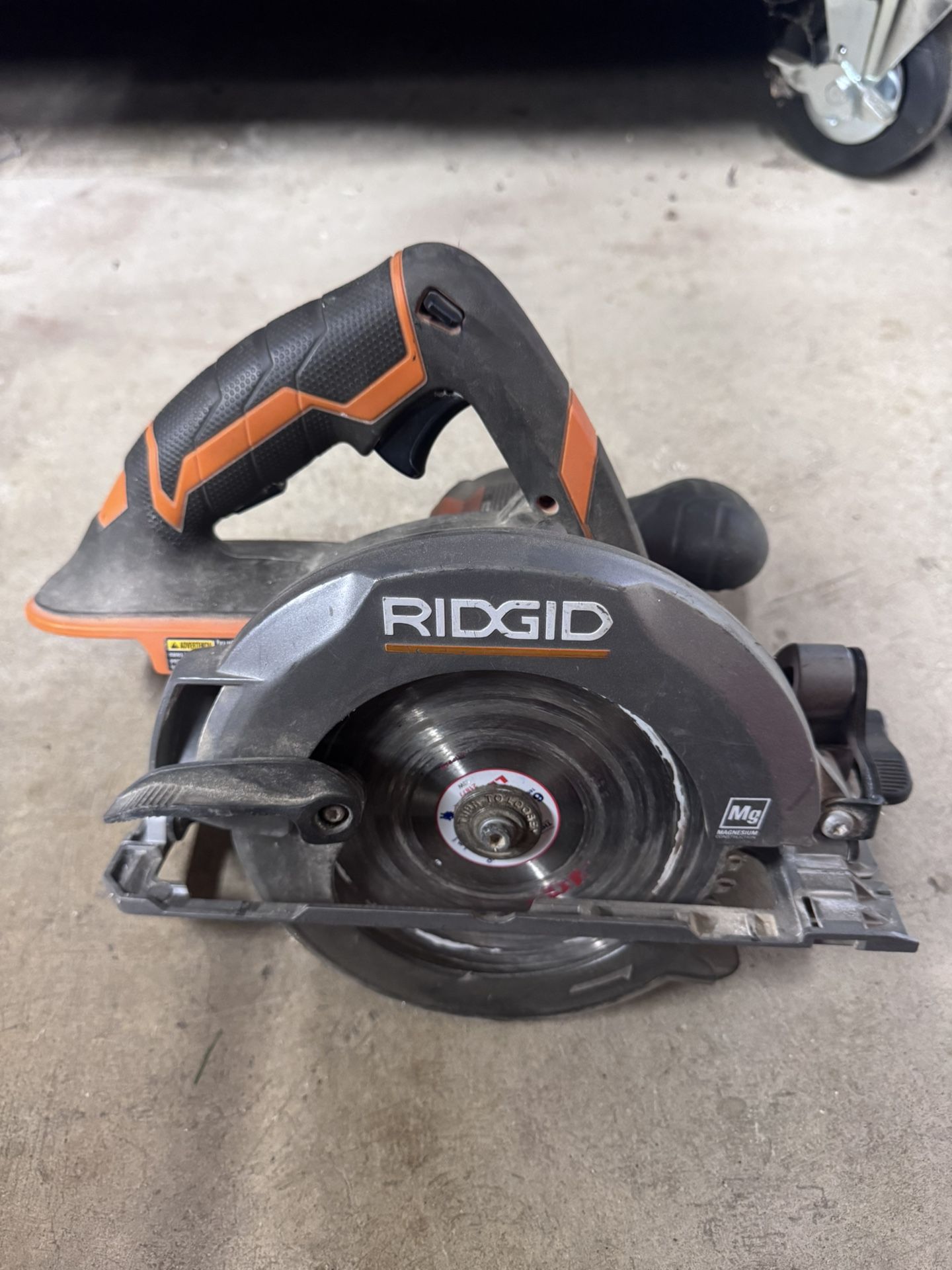 Rigid Circular Saw 6 1/2” Good Condition No Battery