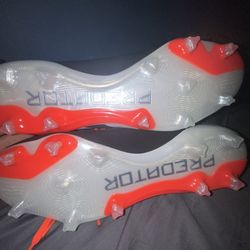 PREDATOR 24 PRO FIRM GROUND SOCCER CLEATS 
