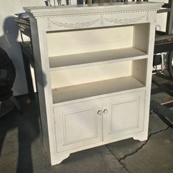 Cabinet Bookcases