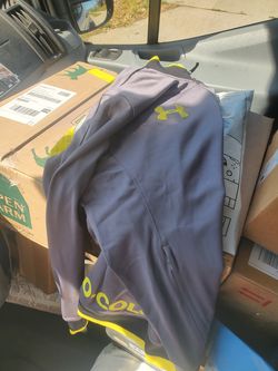 Medium new colo colo underarmour jacket