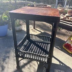 Free Side Table
