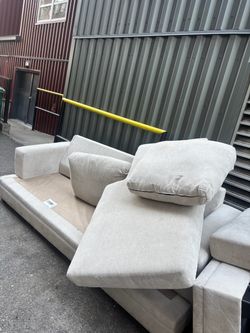 FREE three seat living spaces sectional
