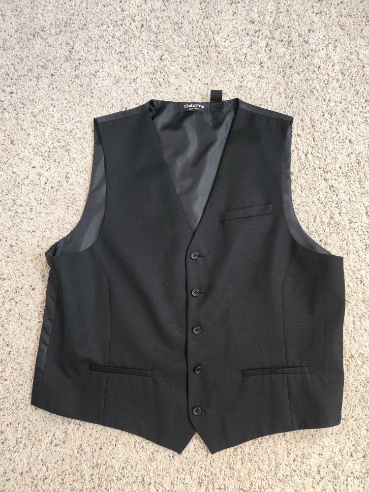 Claiborne Mens Vest