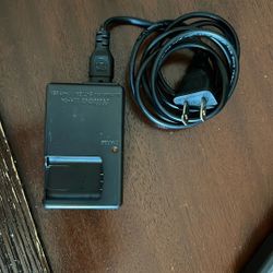 Nikon Lithium Ion Battery Charger MH-64