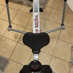 Body Track Row Machine