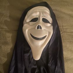 Vintage ‘Scary Movie’ Ghostface Mask