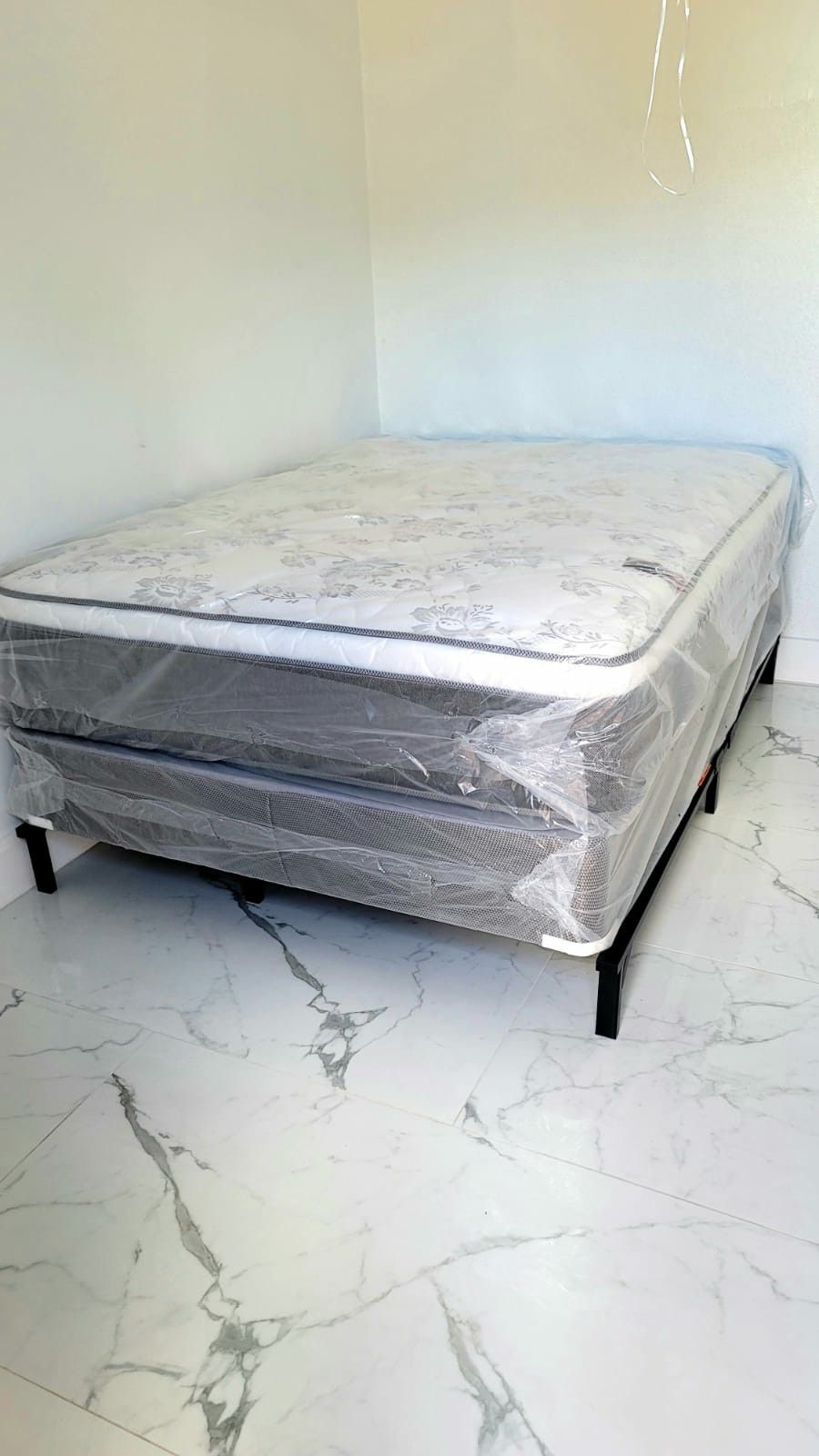 NEW QUEEN PILLOW TOP MATTRESS AND BOX SPRING_2PC 😊 Available in FULL or KING size 👌