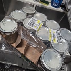 10 Mason Jars (16oz)