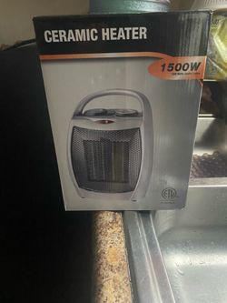 1500W Indoor Portable Electric Ceramic Space Heater w Thermostat, Fan, Heat Up 200SqFt for Office Room Desk Use, Silver