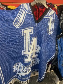 La Dodger Poncho