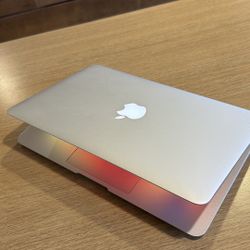 Apple MacBook Air 11” i5/4GB/128GB SSD $180 
