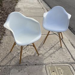 Fiberglass Shell Chairs (2)