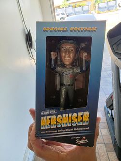 2018 Orel Hershiser “1988 Scoreless Inning Streak” Special Edition bobblehead