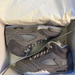 Air Jordan 5 Retro Wolf Grey Size 5.5Y