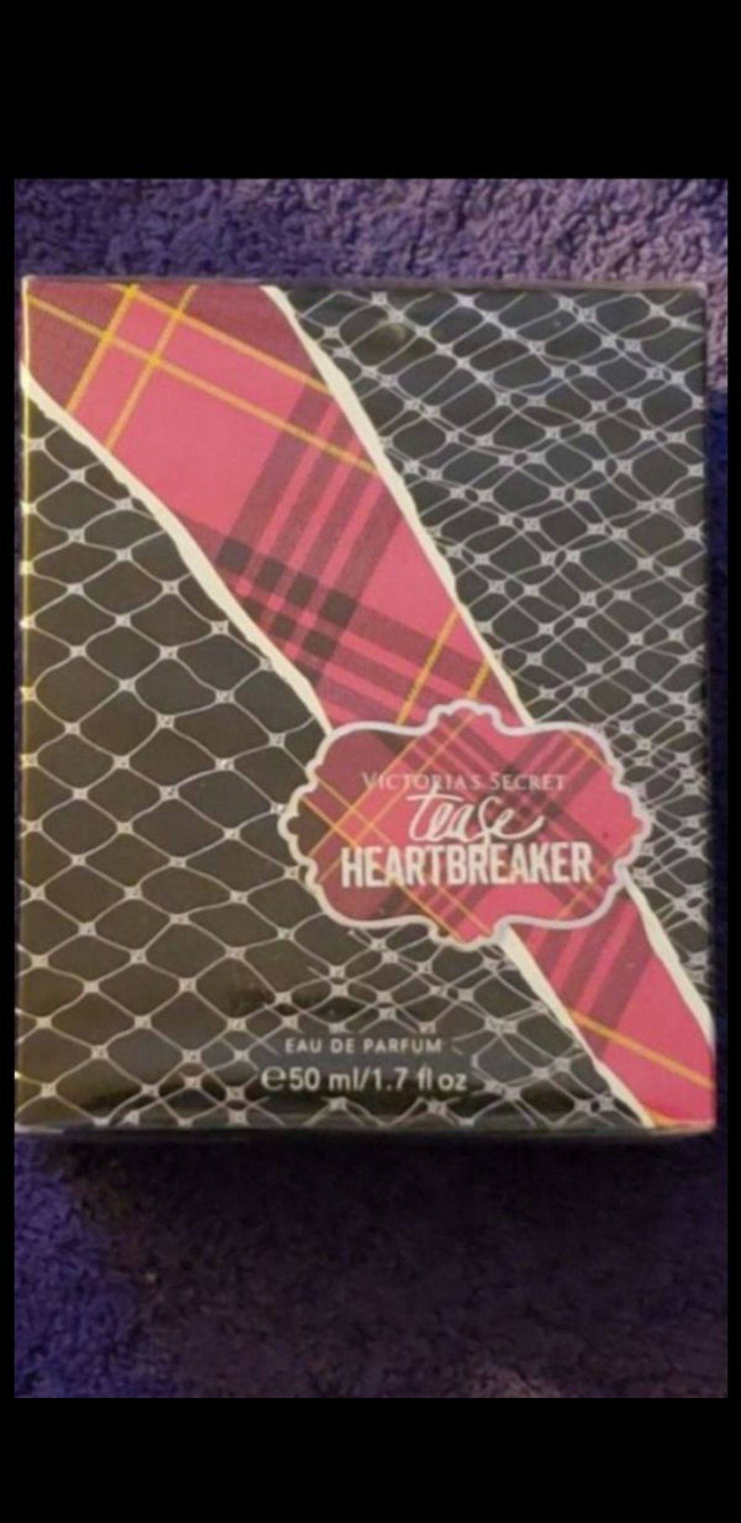 Victoria's secret TEASE HEARTBREAKER