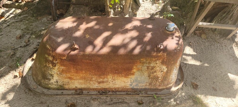 Antique Claw Foot Tub