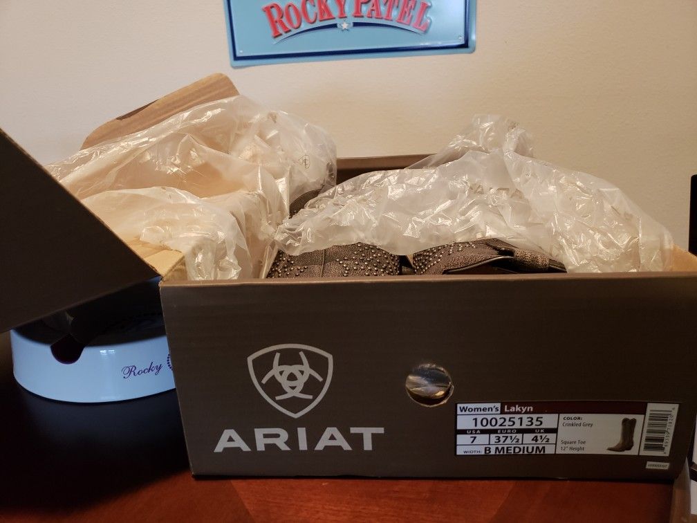 Ariat shop lakyn boots