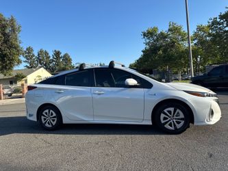 2021 PRIUS PRIME price $25.990