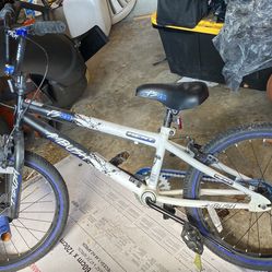 10 To 13 Years Almost New Bike For Boys